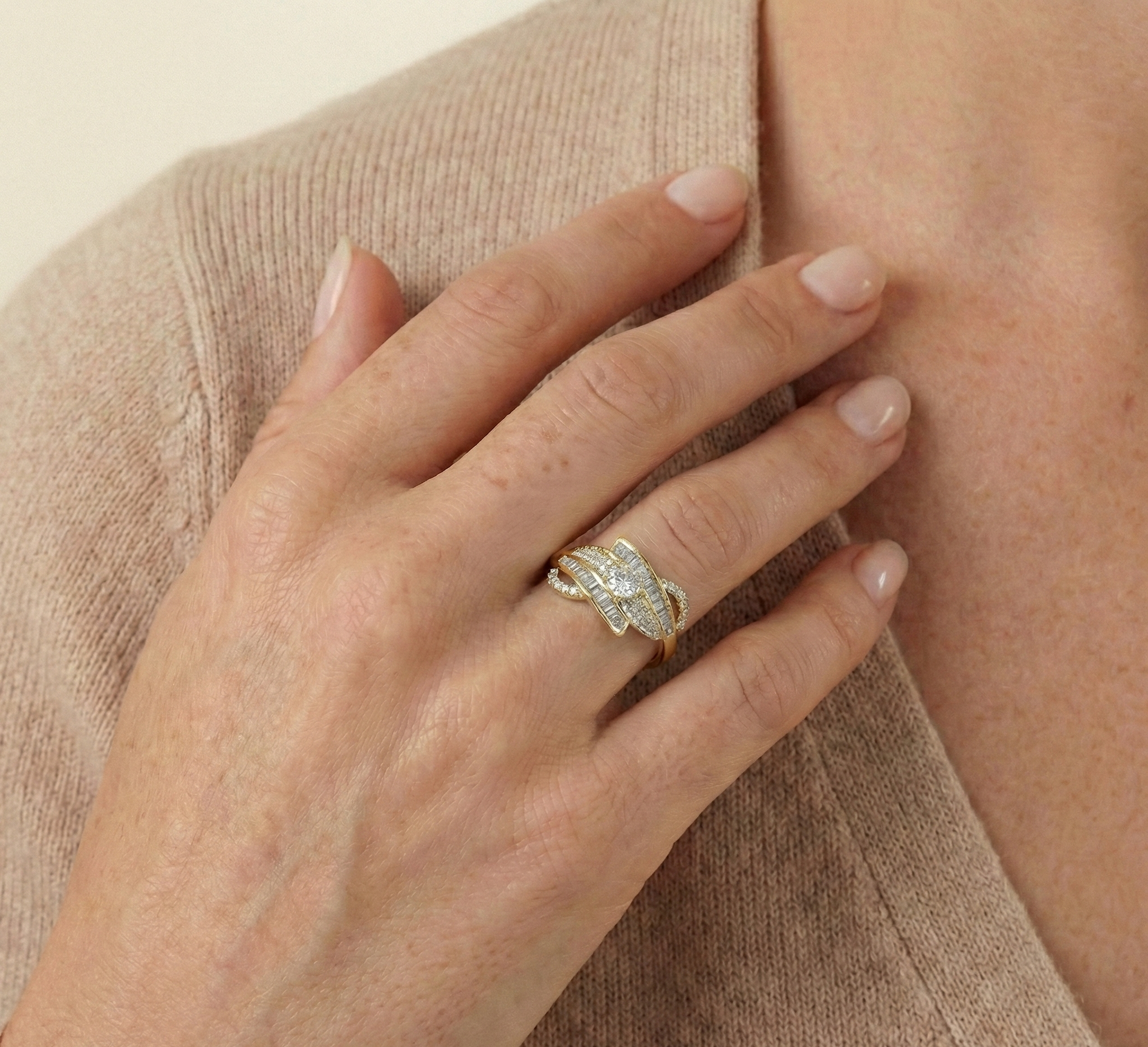 Radiant Knot Ring