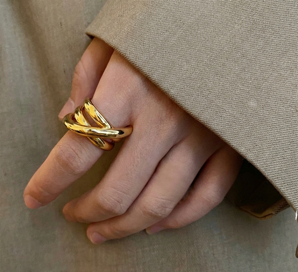 Interlace Gold Ring