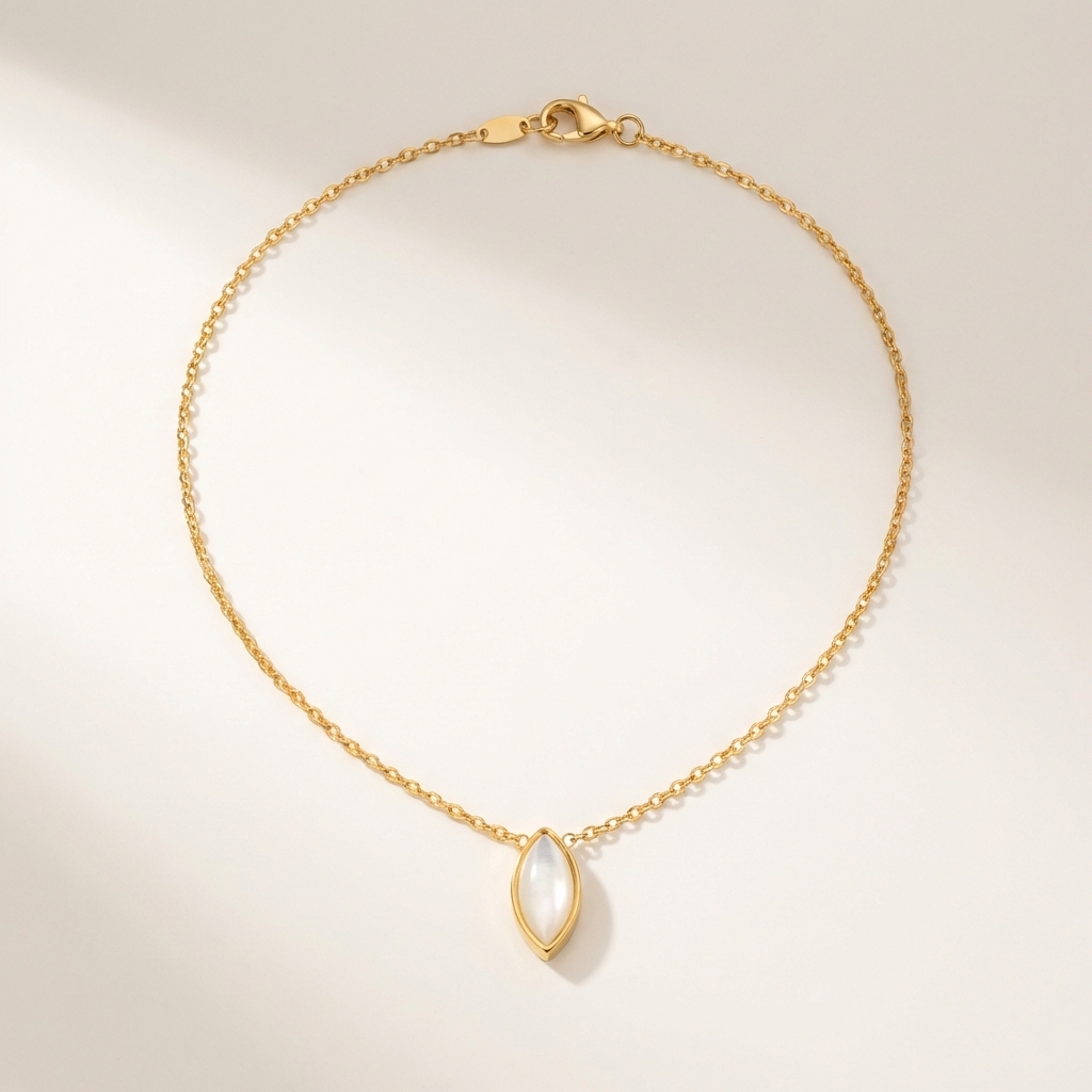 Luna Marquise Pendant Necklace