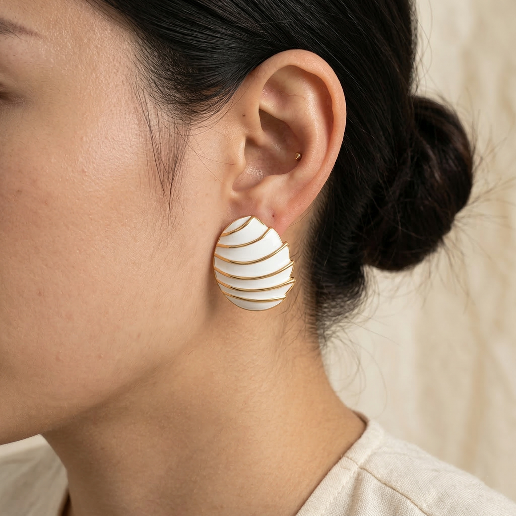 Mariselle Shell Studs