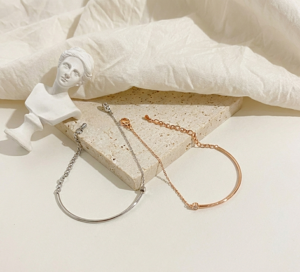Lumi Arc Bracelet