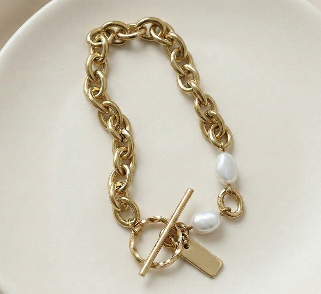 Pearl Link Toggle Bracelet