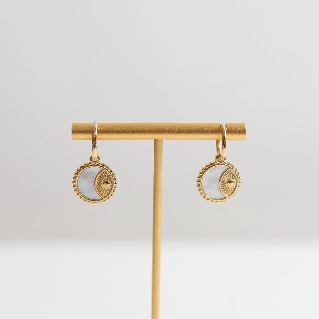 Soluna Medallion Hoops